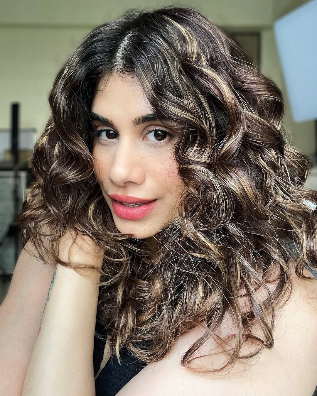 Middle Part with Textured Curls