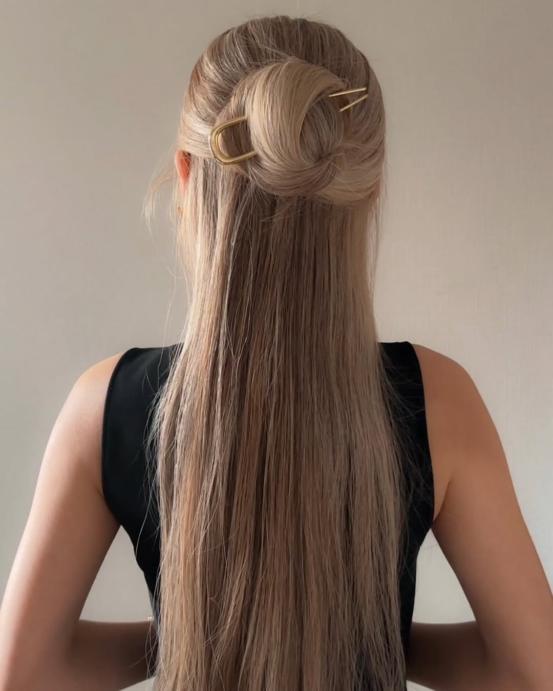 Sleek Half-Up Knot