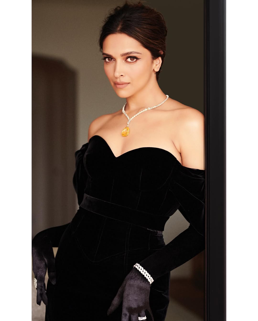 Deepika Padukone at the Oscars Soft Low Bun